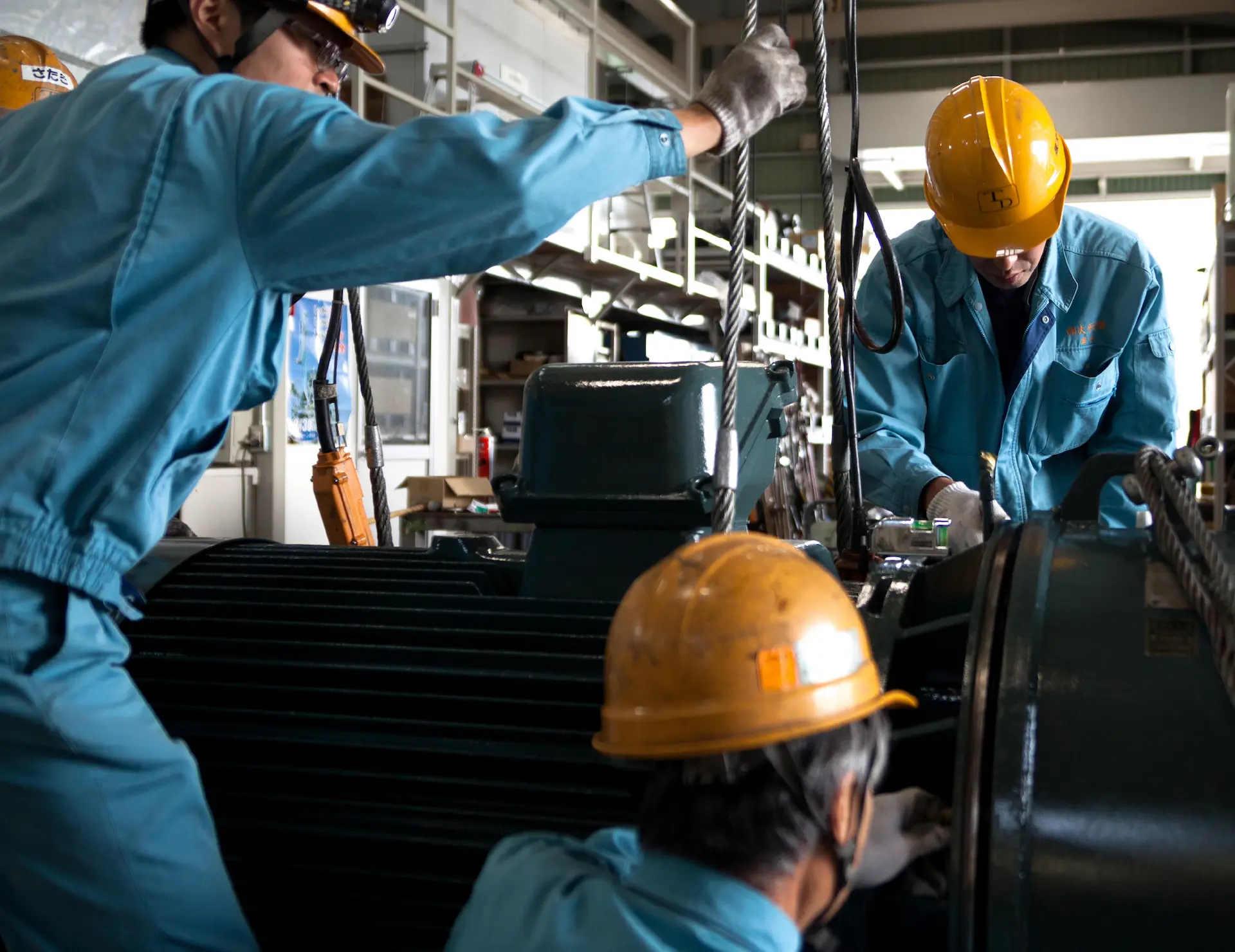 太平電機の作業風景